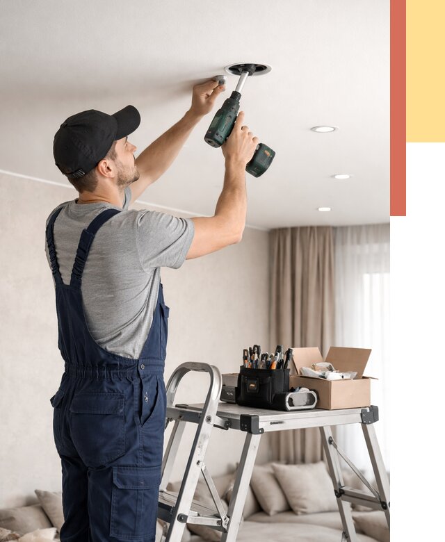 Установка и монтаж точечных светильников в натяжной потолок в Коркино от 1869 руб. | ОТДЕЛОЧНИК-Крк